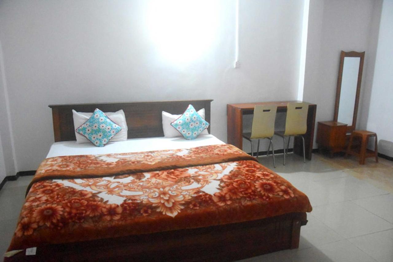 Hôtel Unique View Nuwaraeliya à Nuwara Eliya Extérieur photo