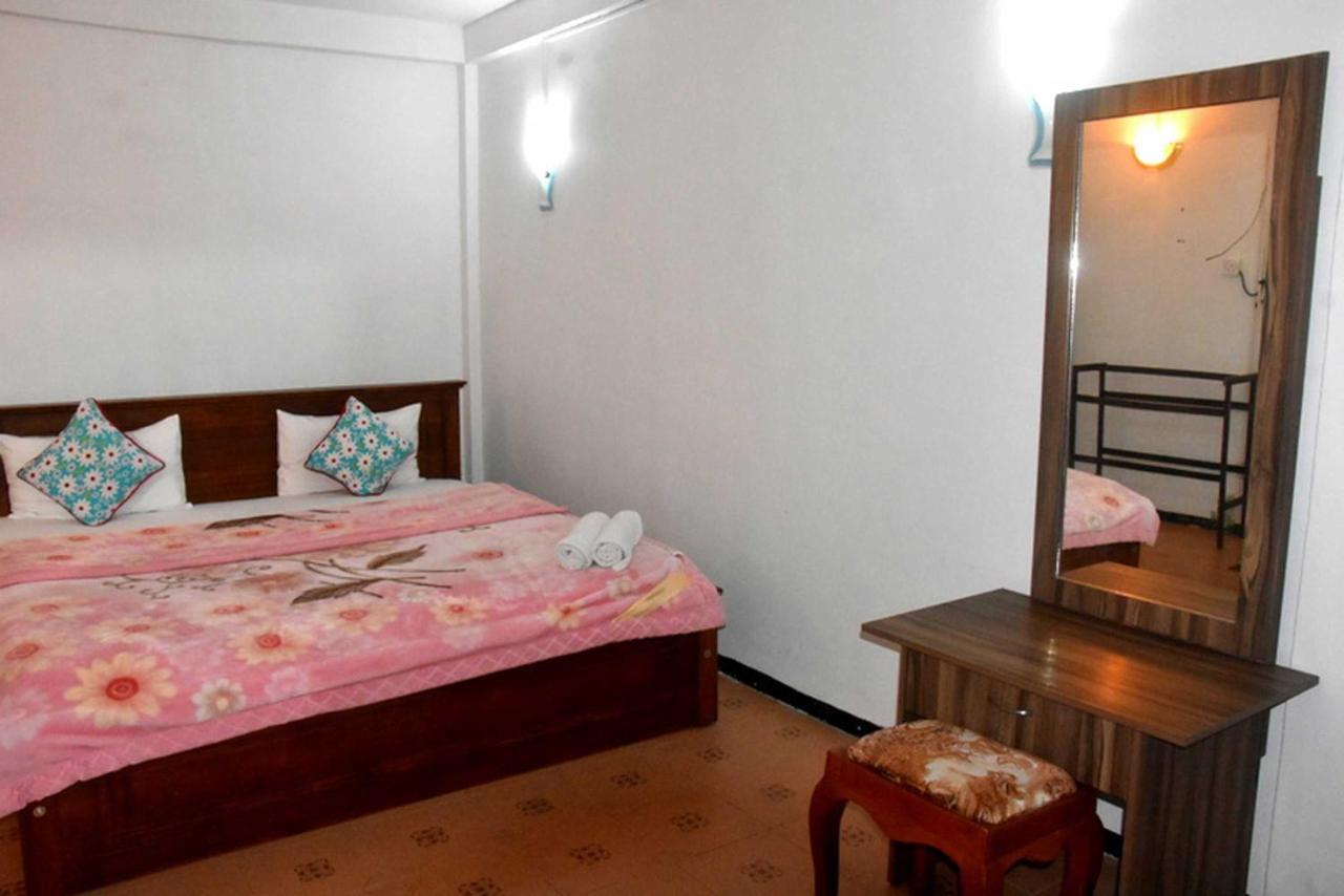 Hôtel Unique View Nuwaraeliya à Nuwara Eliya Extérieur photo