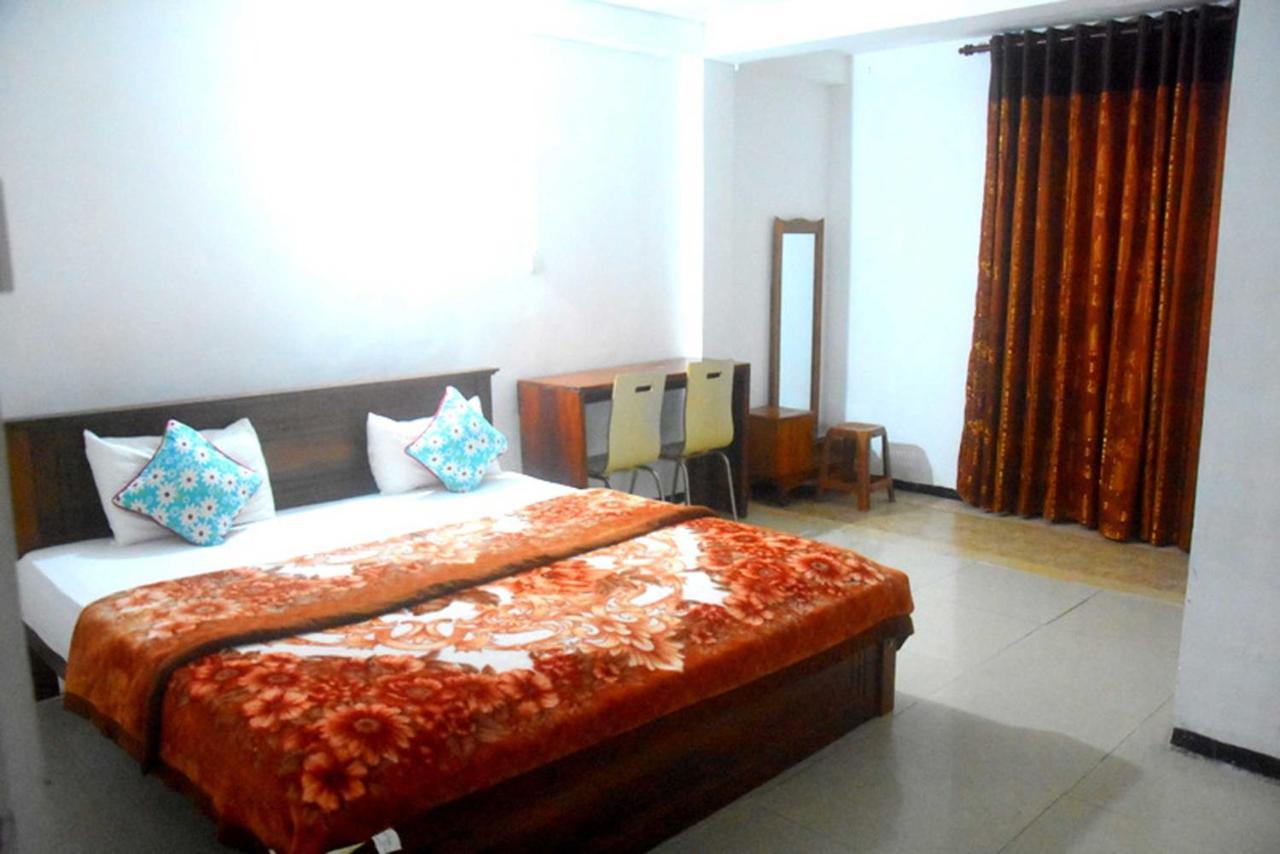 Hôtel Unique View Nuwaraeliya à Nuwara Eliya Extérieur photo