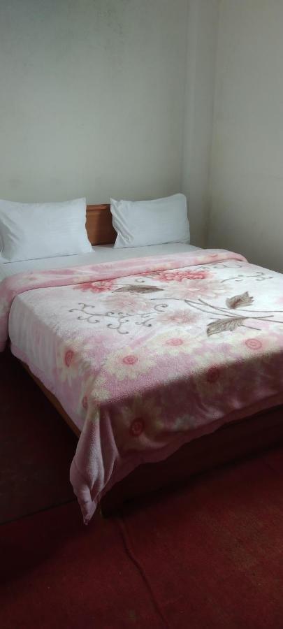 Hôtel Unique View Nuwaraeliya à Nuwara Eliya Extérieur photo
